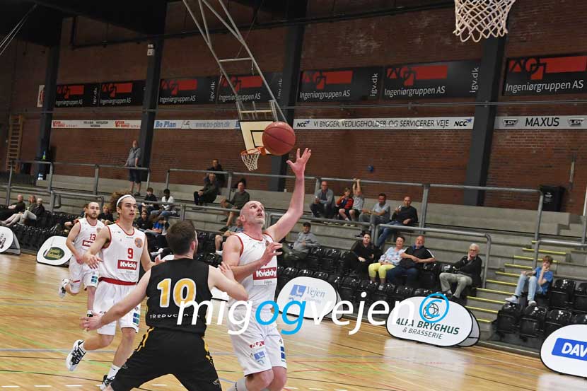 basketball 22 32