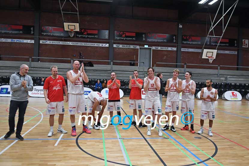 basketball 22 42