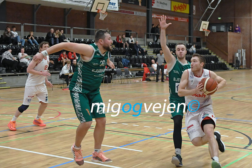 basketball 22 45