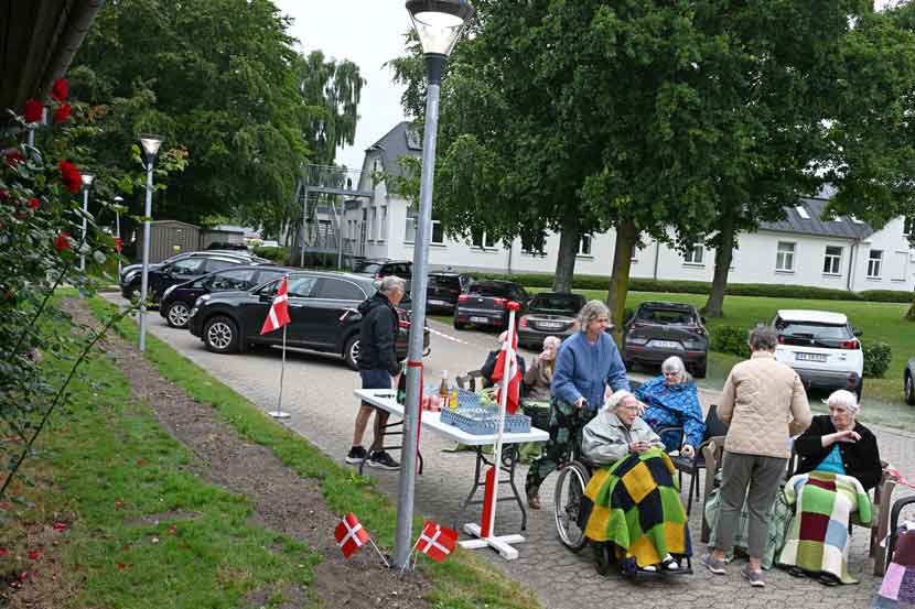 fredenshjem lys 26 06