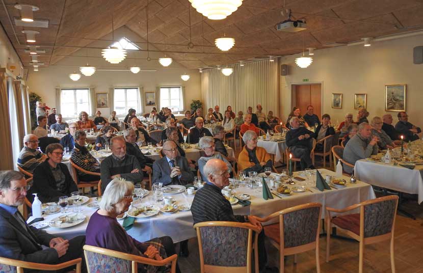 hovborg kirke tl 22 02