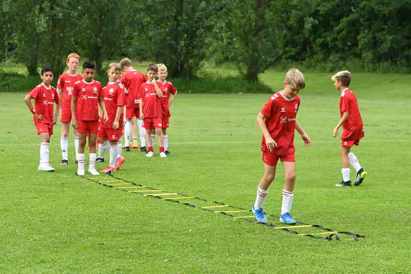fodboldskole holsted 25 04