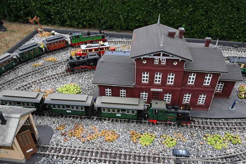 modeltog havebane 26 03