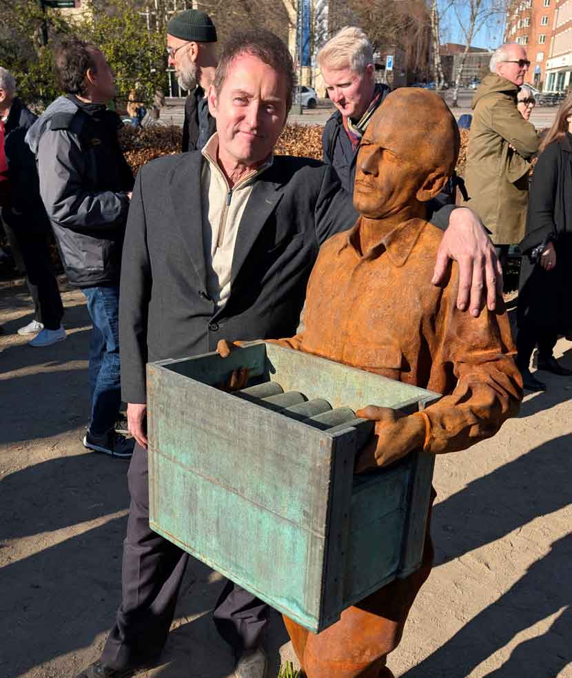 uldall statue pr 26 02