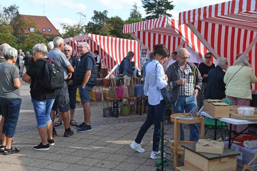 torvedag 23 07